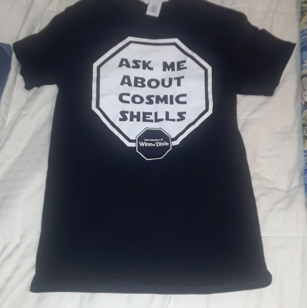 𝅺random star wars collectible shirt size small